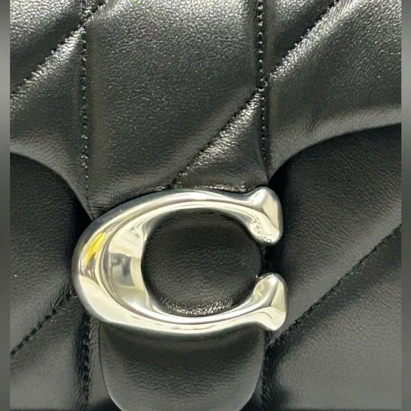 COACH Tabby 19 Quilted Nappa Leather Chain Crossbody/Wristlet w/Dust Bag - Picture 5 of 11